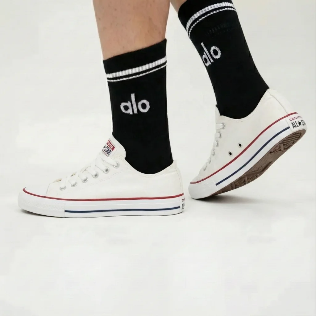 CONVERS - تصویر 2