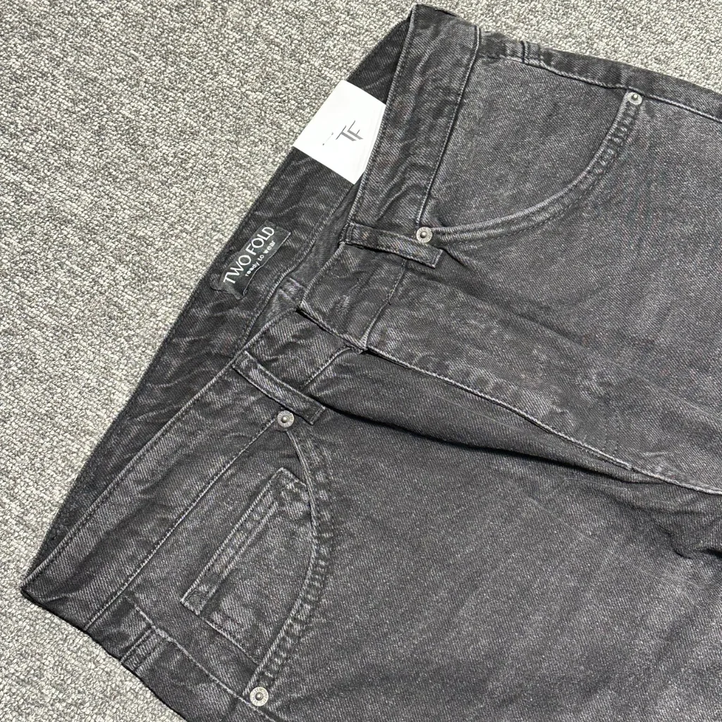 محصول DoaJeans Black Denim 02