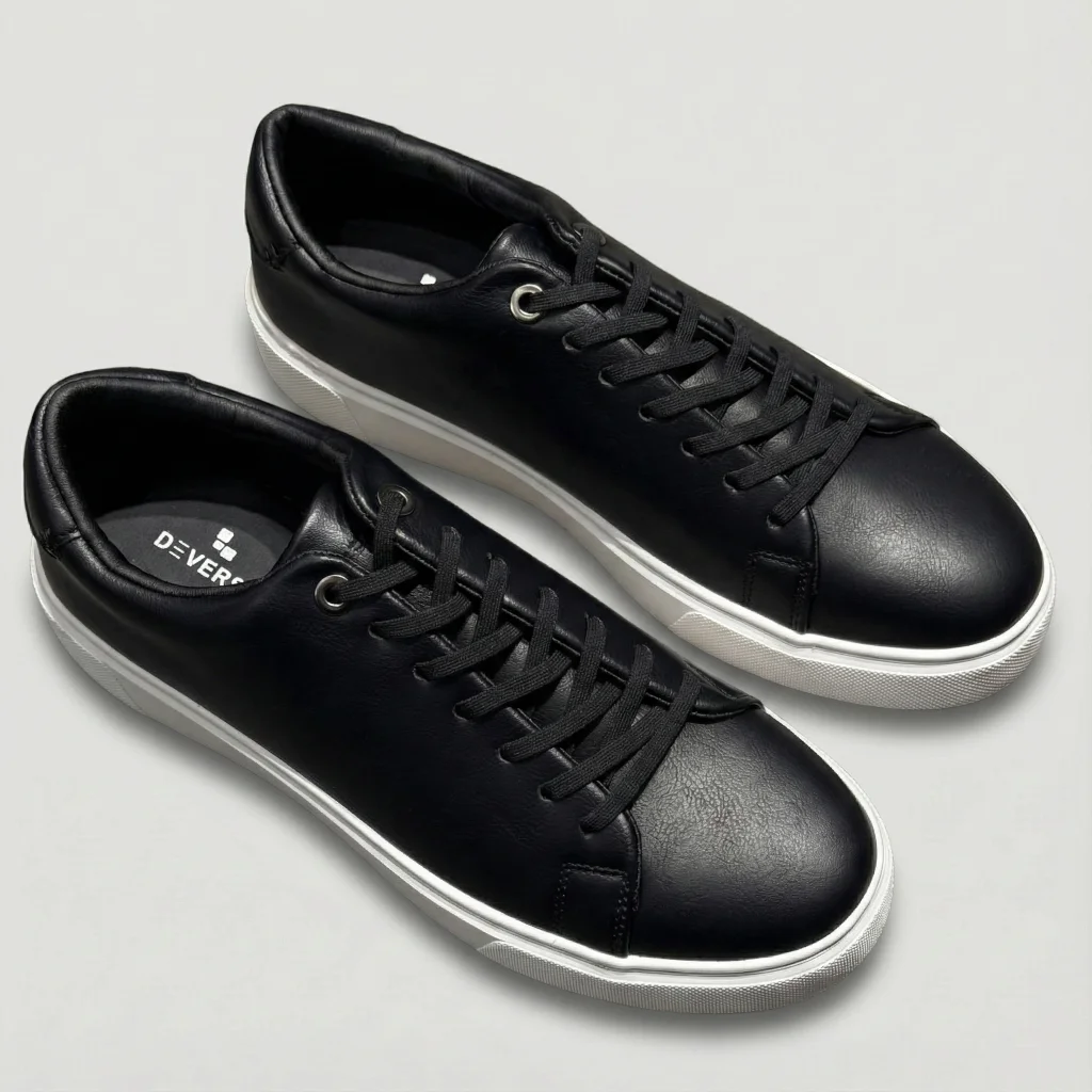 محصول DeVerso Sneaker مشکی – نمای بغل