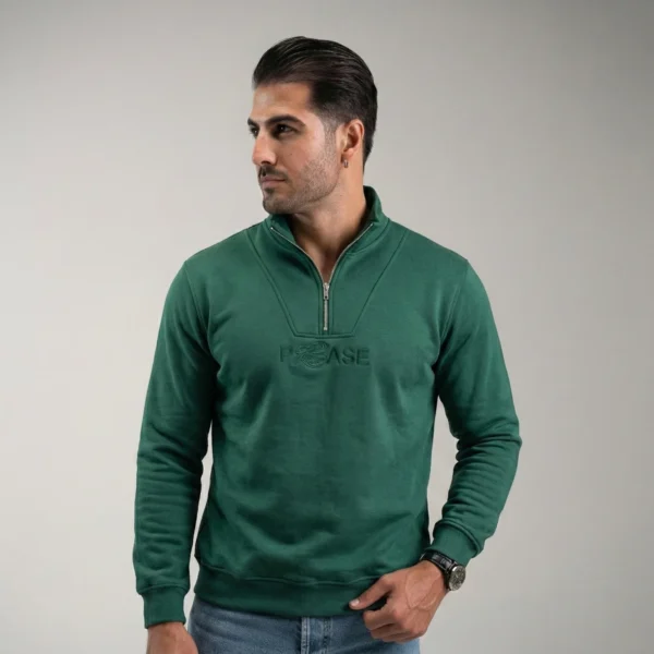 محصول Lesberry Half Zip Sweatshirt Front On Model سبز