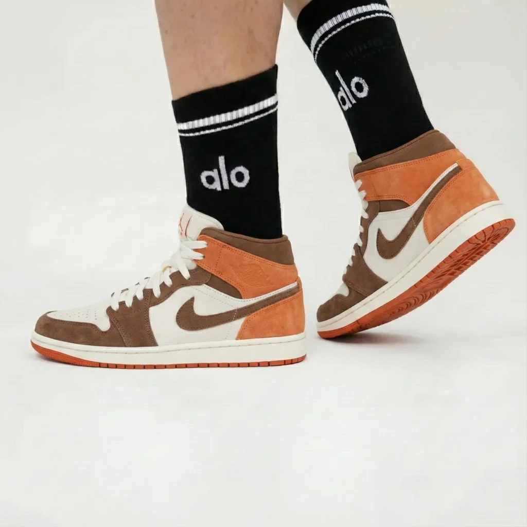 AIR JORDAN 1 RETRO HIGH OG 5088711 - تصویر 2