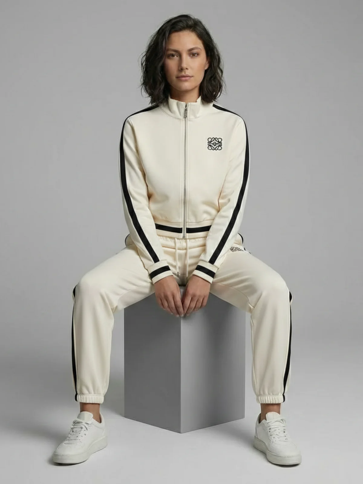 LOEWE WOMEN - تصویر 2